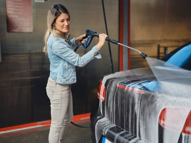 Best Roof Power Washing Services  in Milford, IN